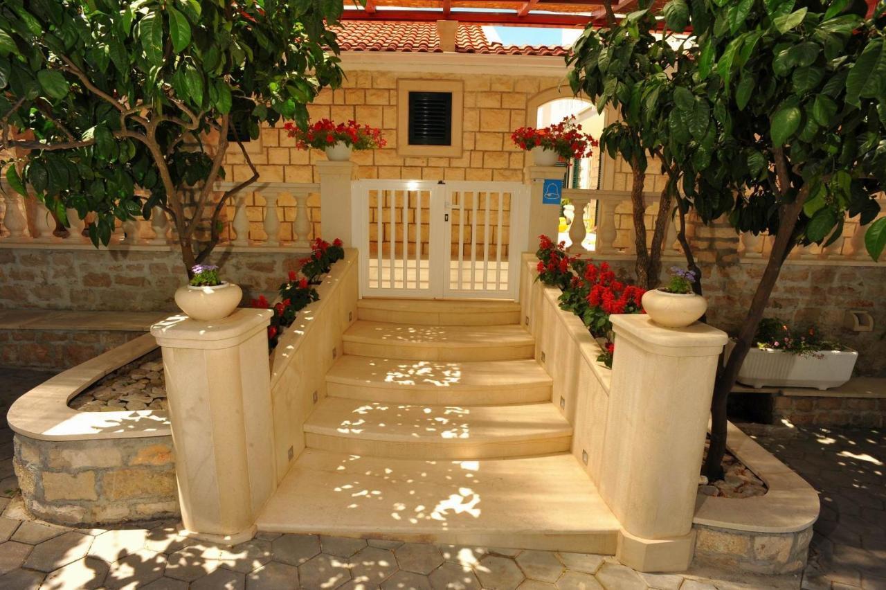 Villa Anni Sutivan Εξωτερικό φωτογραφία